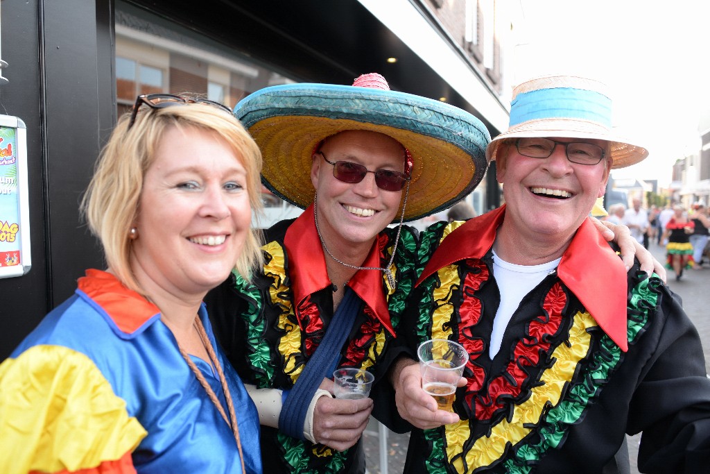 ../Images/Zomercarnaval Noordwijkerhout 313.jpg